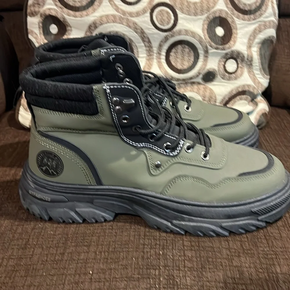 Men's Green and Black High-Top Boots